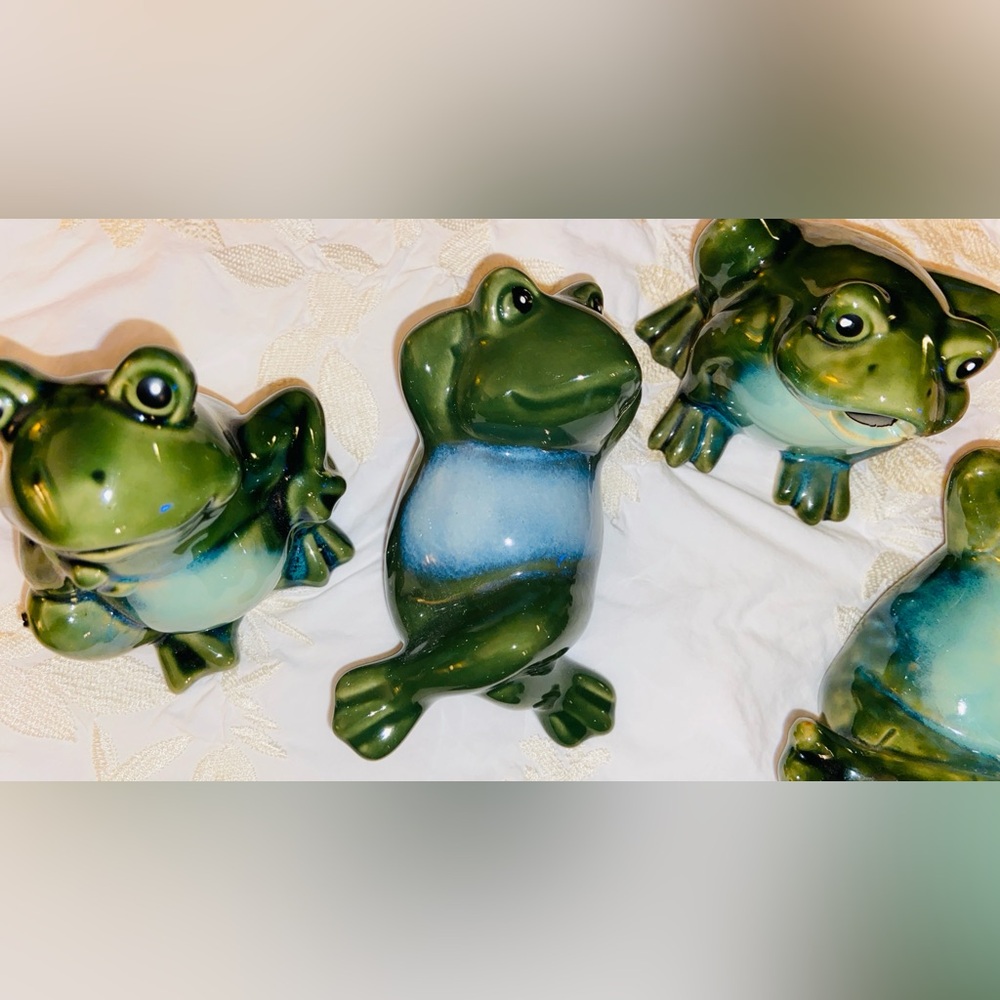 Frogs🐸Galore, Selling My 6 Piece Set, Can Exhibit Unique Flaws/Small Scratches - Picture 10 of 16